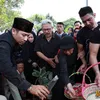 ayah Deni Cagur meninggal dunia
