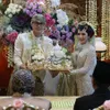 Foto pernikahan putri Gubernur Soekarwo - Kartika Prawita