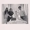 FOTO: Dirawat Intensif, Julia Perez Disupport Teman-Teman Artis