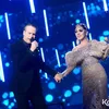 FOTO: Aksi Syahrini Saat Duet Dengan Rick Price di HUT Indosiar
