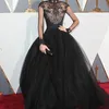 Gaun Transparan & Terbuka di Oscar Awards