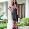 Seleb Pakai Kaftan