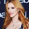 Gaya Aneh Bella Thorne