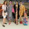 Momo Geisha, Ussy Sulistiawaty &amp; Geng Kepompong