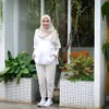 Fashion Bumil Zaskia Adya Mecca