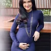 FOTO: Hamil, Atiqah Hasiholan Tampil Cantik Dalam Maternity Shoot