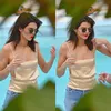 Kendall Jenner Tanpa Bra
