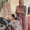 Henidar Amroe yang Merasa Beruntung Tanpa Suami dan Anak di Usia 61 Tahun
