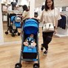 Meski asyik shopping ke mall favoritnya, Revalina juga tetap mengajak putra mungilnya untuk tetap bisa menghabiskan banyak waktu bersama.