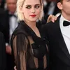 Kristen Stewart Tanpa Bra &amp; Pakai Baju Transparan