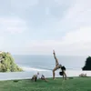 Gaya Sporty Seksi Jennifer Bachdim
