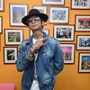 Young Lex - Oka Mahendra - Awkarin