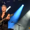 FOTO Inilah Aksi-Aksi Bon Jovi Saat Hibur 40 Ribu Penonton di GBK