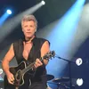 FOTO Inilah Aksi-Aksi Bon Jovi Saat Hibur 40 Ribu Penonton di GBK
