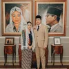 Jeje Soekarno dan Bella Clarisa Bergaya Ala Presiden Soekarno &amp; Ibu Fatmawati
