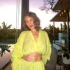 Foto Jessica Iskandar dengan Rambut Baru Ala Ratu Inggris