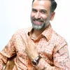 Jeremy Thomas Kasus Villa