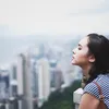 Pamela Bowie ke Hong Kong