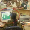 foto kelakuan aneh di tempat kerja