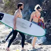 Miley Cyrus - Liam Hemsworth Pacaran di Pantai