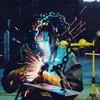karya seni dari besi
