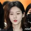 Foto Kim Sae Ron Hadiri Sidang Akhir