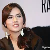 Raisa dan Isyana Sarasvati