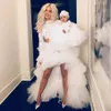 Khloe Kardashian &amp; Baby True tampil serba putih