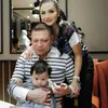 Foto Krisdayanti Makan Bareng Anak dan Cucu