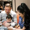 Foto Krisdayanti Makan Bareng Anak dan Cucu