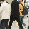 lee jong suk tertahan di bandara indonesia