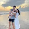 Foto Liburan Asmirandah dan Jonas Rivanno