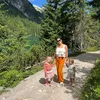 Foto Liburan Marissa Nasution Bersama Dua Gadis Kecil Pirangnya
