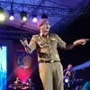 Pasha Pakai Baju Dinas Saat Manggung Bareng Ungu