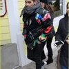 Joe Jonas Pakai Jaket Karya Desainer Indonesia