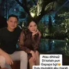 Foto Mantan Pebulutangkis Ricky Subagja dan Mama Mertua