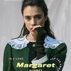 Margaret Qualley, Pacar Pete Davidson