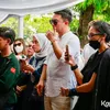 Foto Mario Kahitna Menangis