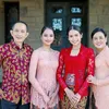 maudy ayunda dan adiknya amanda chairunnisa