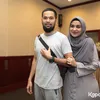Shireen Sungkar Melahirkan - Teuku Wisnu