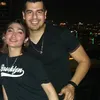 Suami Revi Mariska Bule?