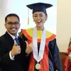 Whulandary Herman wisuda