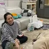 Foto Nagita Slavina Cium Tangan Sus Rini 