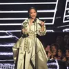 9 Seleb tak suka Ariana Grande
