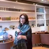 Foto Nia Ramadhani Akui Bahagia Bersama Keluarga