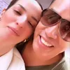 Foto Nia Ramadhani Akui Bahagia Bersama Keluarga