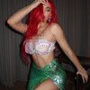 Seperti inilah penampilan Kylie Jenner untuk pesta Halloween 2019. Kali ini ia memilih karakter Ariel dalam film THE LITTLE MERMAID.