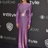 Lea Michele memutuskan untuk mengenakan gaun berwarna ungu malam itu. Modelnya memang sederhana, tapi ia terlihat cukup glamor karena gaunnya tampak bersinar.