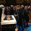Celine Dion Menangis di Pemakaman Suami