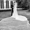 Di foto yang satu ini, kamu bisa menemukan hal unik dari gaun pengantin yang dikenakan Hailey. Train-nya yang begitu panjang ternyata bertuliskan, ＂Till death do us part (hanya maut yang bisa memisahkan kita).＂